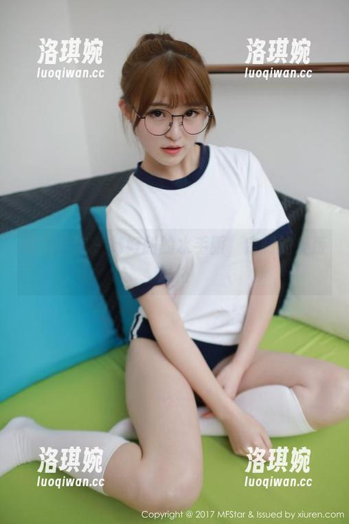 模范学院 - 韩好甜的水手服，定制的反叛风格