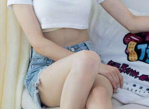 物恋传媒 – 不怕，这就是小晴天的美腿写真，真想给她腿投个票！