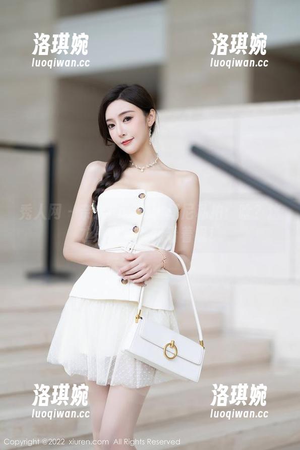 秀人网 - 奈奈Fox的比基尼私拍:啥?这才是重点?我看着呢! 秀人网 - 奈奈Fox的比基尼私拍:啥?这才是重点?我看着呢!
