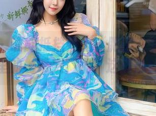秀人网 – 谁能抵挡奶瓶土肥圆在油亮套图里的‘诱惑’呢？这质感！