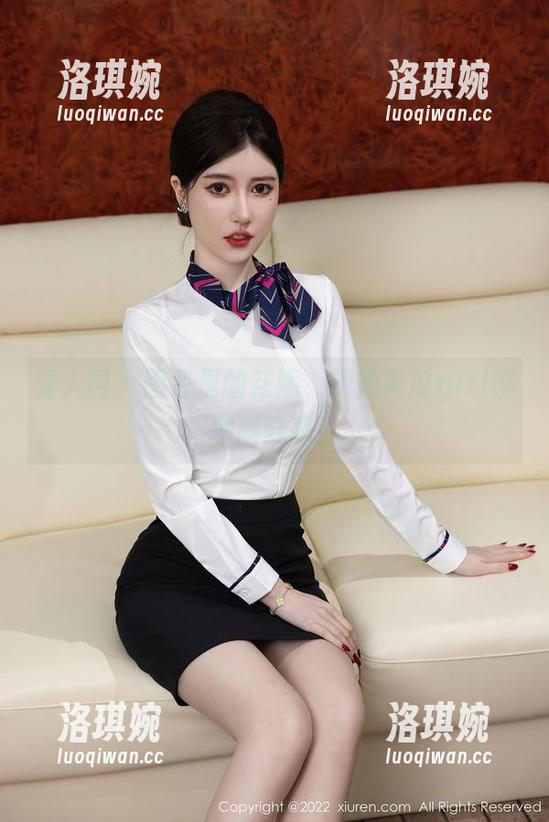 秀人网 - 图包里的花嫁，跟拍黄瓜girl聊聊新鲜感！