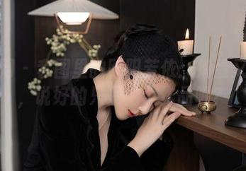 秀人网 – 套图里的欧阳若依：捣蛋又可爱，说好的只是拍个作品呢？