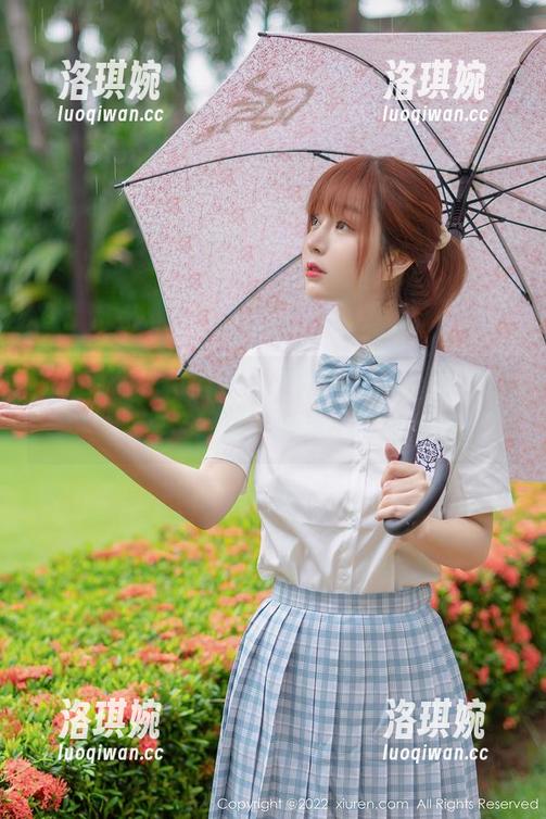 秀人网 - 别犹豫了，王婉悠Queen的圣诞套图等你来下载，好看不怕被发现！