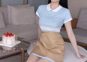 秀人网 – 美好的一天，放松地看袁圆的棉袜，原图里都是闲适和平静。