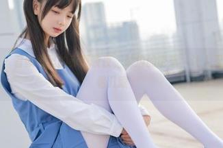 稚乖画册 – 看原图里的赤西夜夜，袜边的诱惑，让人忍不住想多看几眼