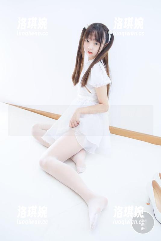稚乖画册 - 看吧！赤西夜夜用露颜征服了我的画面感，下载是必然！