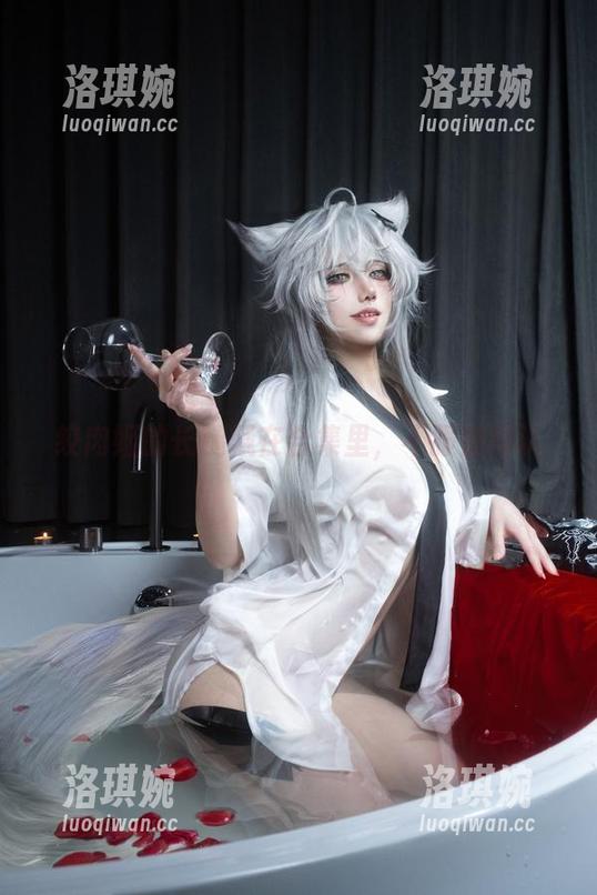 绞肉姬的长腿藏在合集里，不服都得认