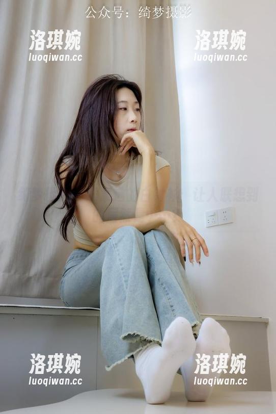 绮梦摄影 - 章章选的白衬衫:让人联想到的居然是……? 绮梦摄影 - 章章选的白衬衫:让人联想到的居然是……?