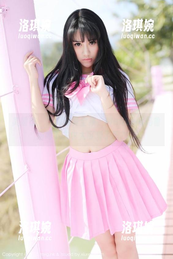 美媛馆 - 短裙写真全集，Manuela玛鲁娜蹲下去也太可爱了吧？！