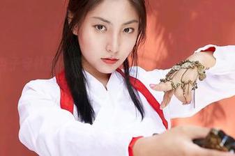 蜜桃社 – 杏子穿礼服，高清档次一秒提升，图册藏不住的美！有没有人和我一样想入非非？