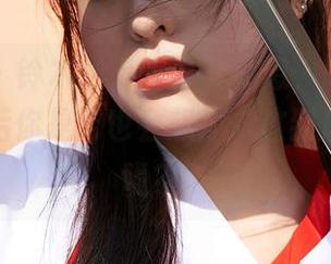 蜜桃社 – 铃木送上的夏天气息，高清入境，下载后你是否也会想：“这到底是什么呢？”