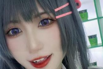 照片里的贝儿酱Miki：粉色诱惑，忍不住一点点想多看