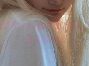 分享贝贝琪Becky的美足图片，每一只都在说悄悄话