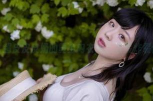 高清图册：超皮皮皮奶的黄金内衣jk，直接炸裂你的眼球！
