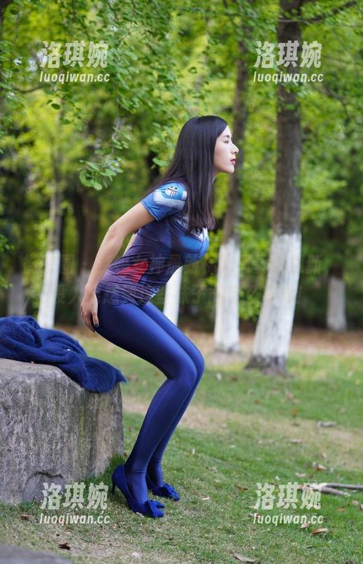 微密圈 - 辣妈女神最新棉袜写真集更新，没人能想到这些袜子能这么有戏！