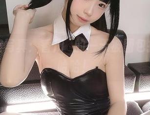 办公室写真：香川澪的一天被图包打扰，哈哈！