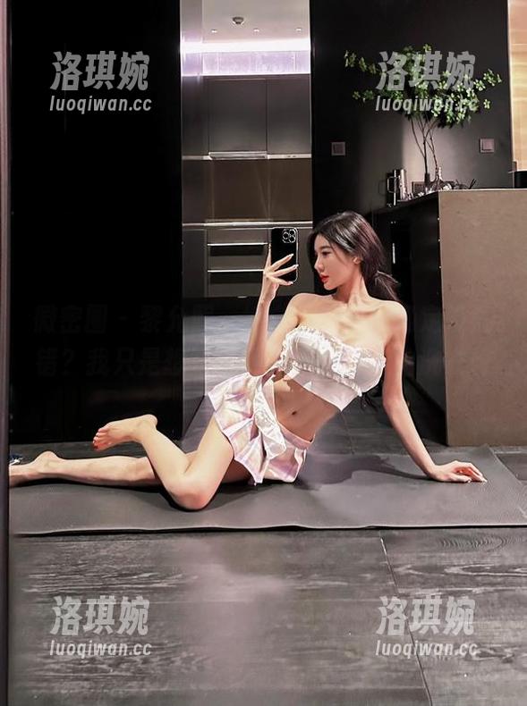 微密圈 - 黎允熙,纯白合集,你确定没搞错?我只是想知道她是不是行走的洗衣粉。 微密圈 - 黎允熙,纯白合集,你确定没搞错?我只是想知道她是不是行走的洗衣粉。